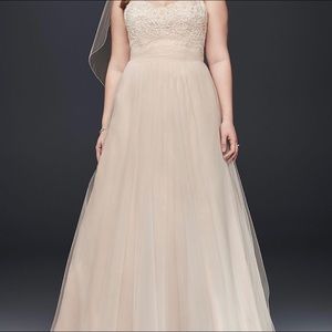 New David’s Bridal Plus Size Wedding Dress